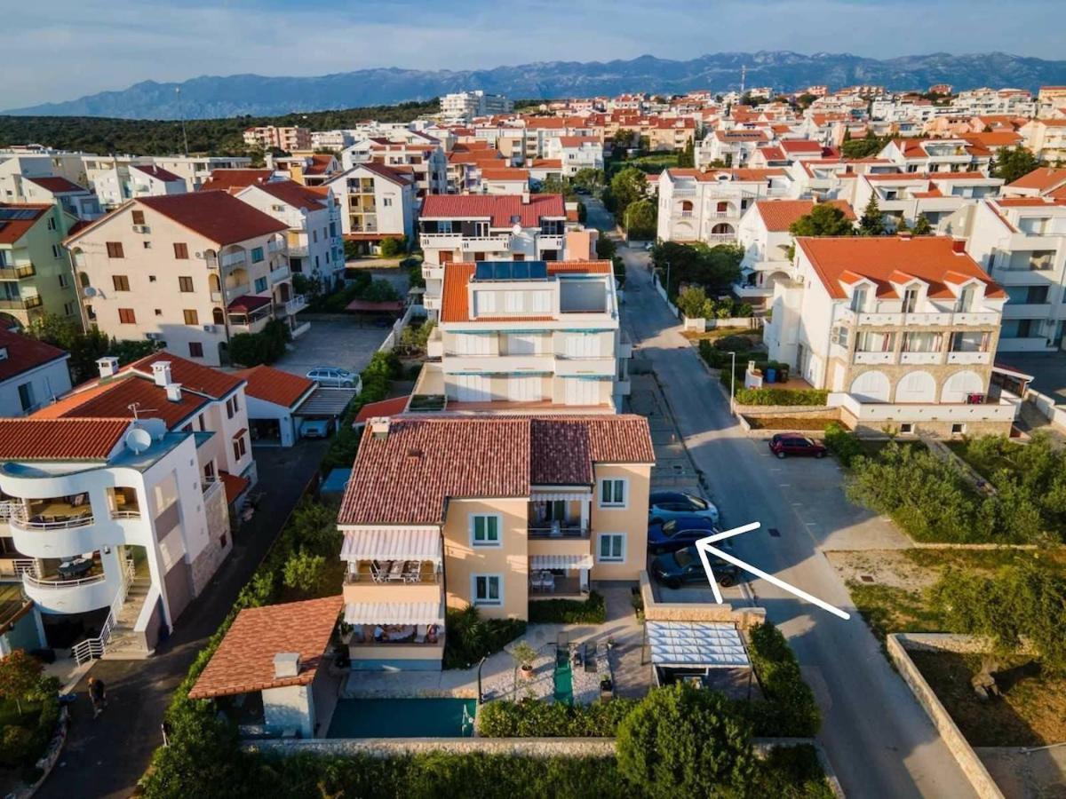 Apartment Pikulo Novalja Exterior foto